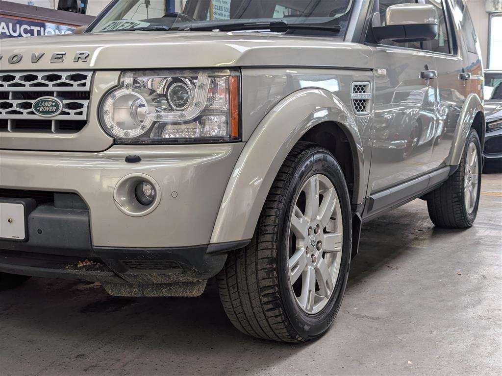 <p>2011 LAND ROVER DISCOVERY XS SDV6 AUTO</p>