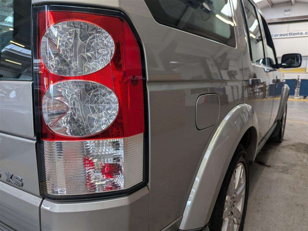 <p>2011 LAND ROVER DISCOVERY XS SDV6 AUTO</p>