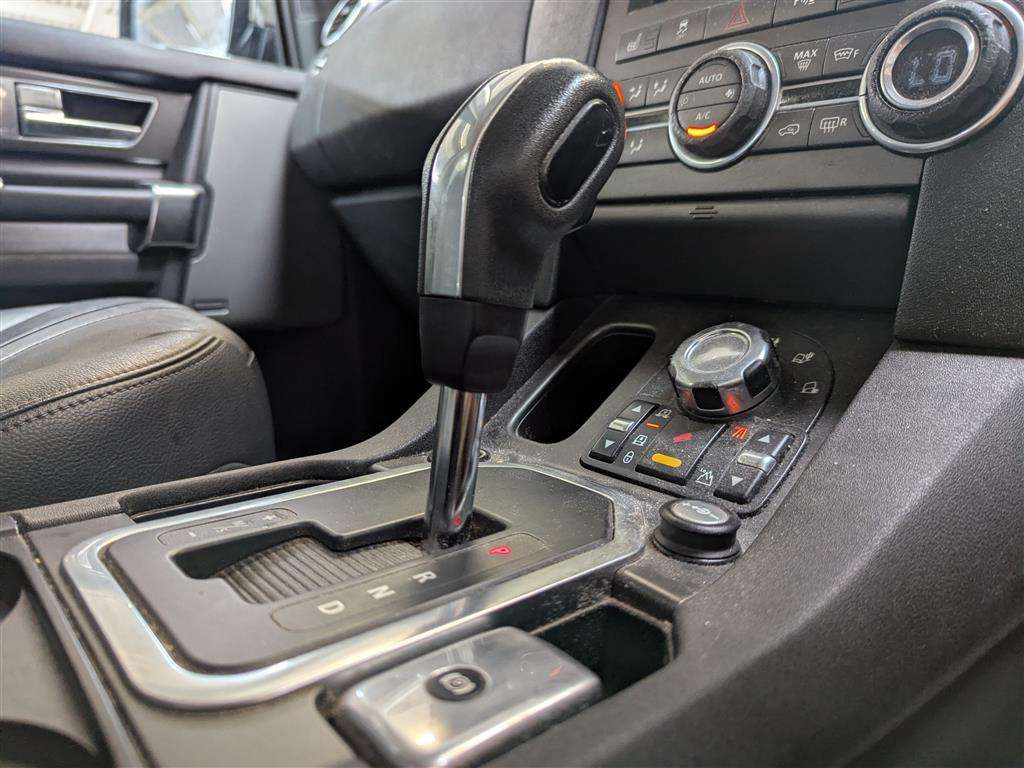 <p>2011 LAND ROVER DISCOVERY XS SDV6 AUTO</p>