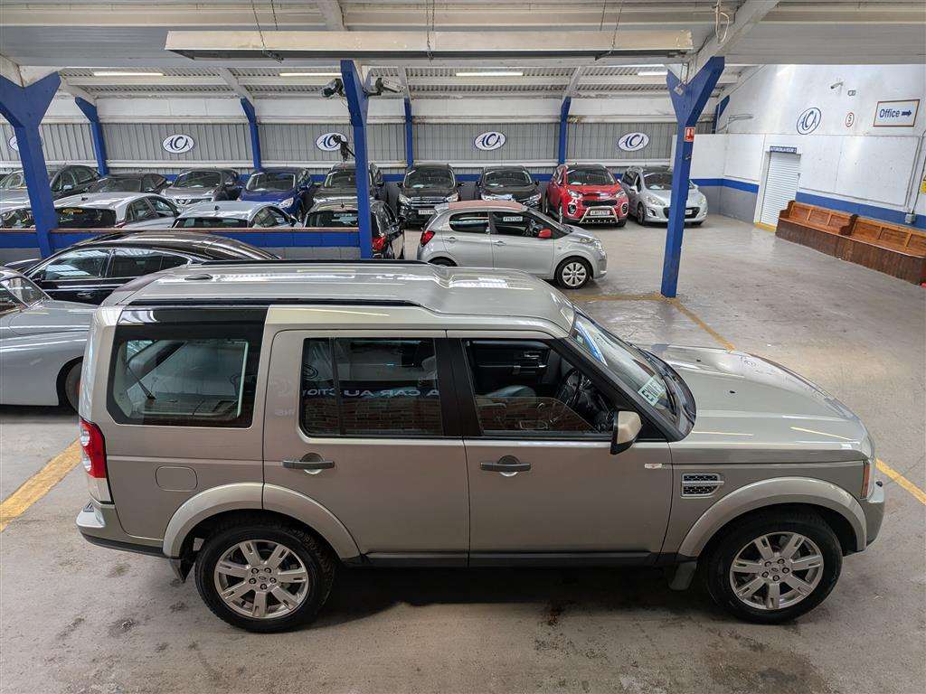 <p>2011 LAND ROVER DISCOVERY XS SDV6 AUTO</p>