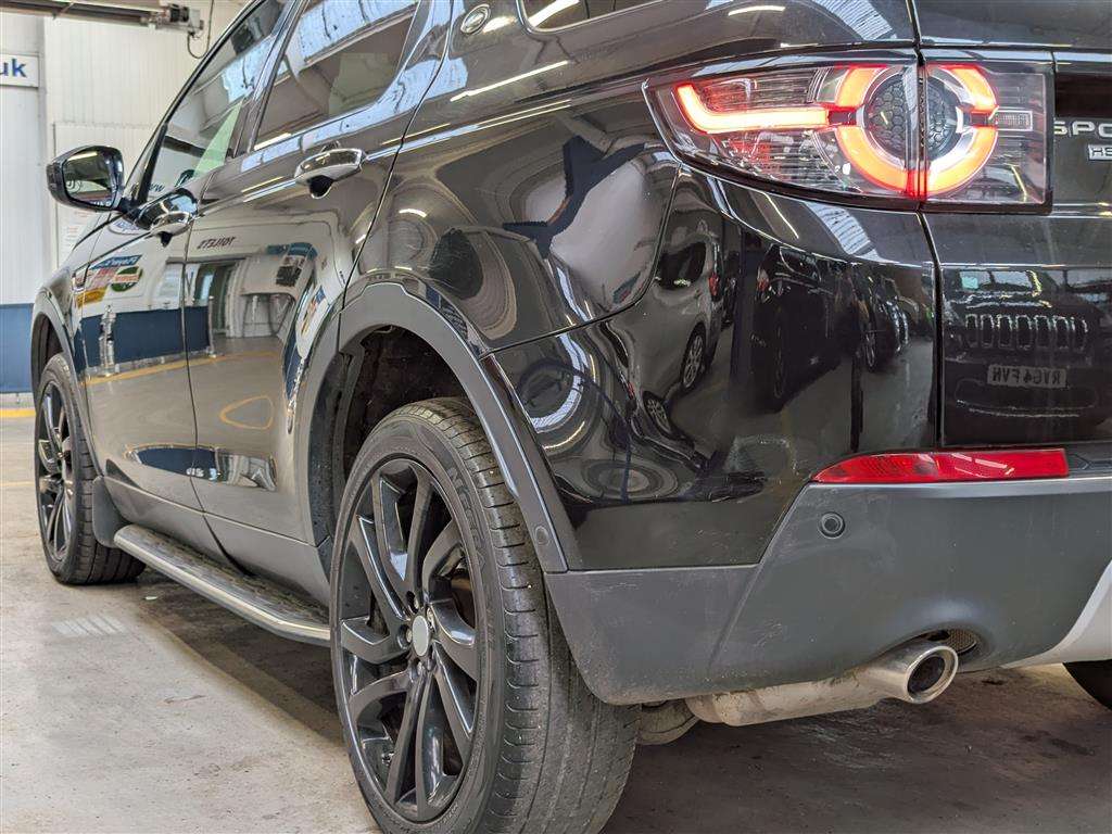 <p>2016 LAND ROVER DISCO-Y SPORT LUXURY HSE</p>