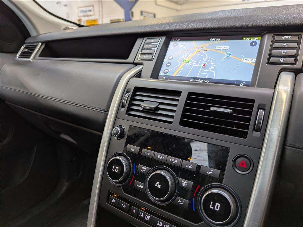 <p>2016 LAND ROVER DISCO-Y SPORT LUXURY HSE</p>