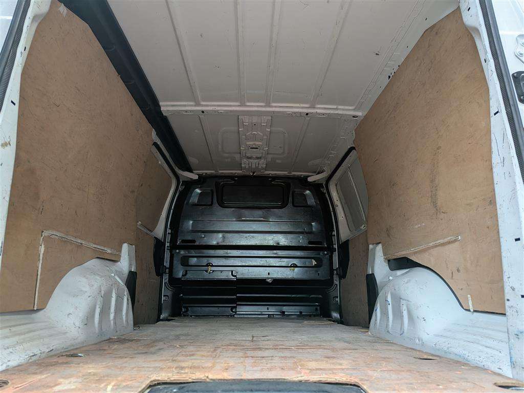 <p>2021 PEUGEOT EXPERT PROF PREMIUM L2 B-</p>
