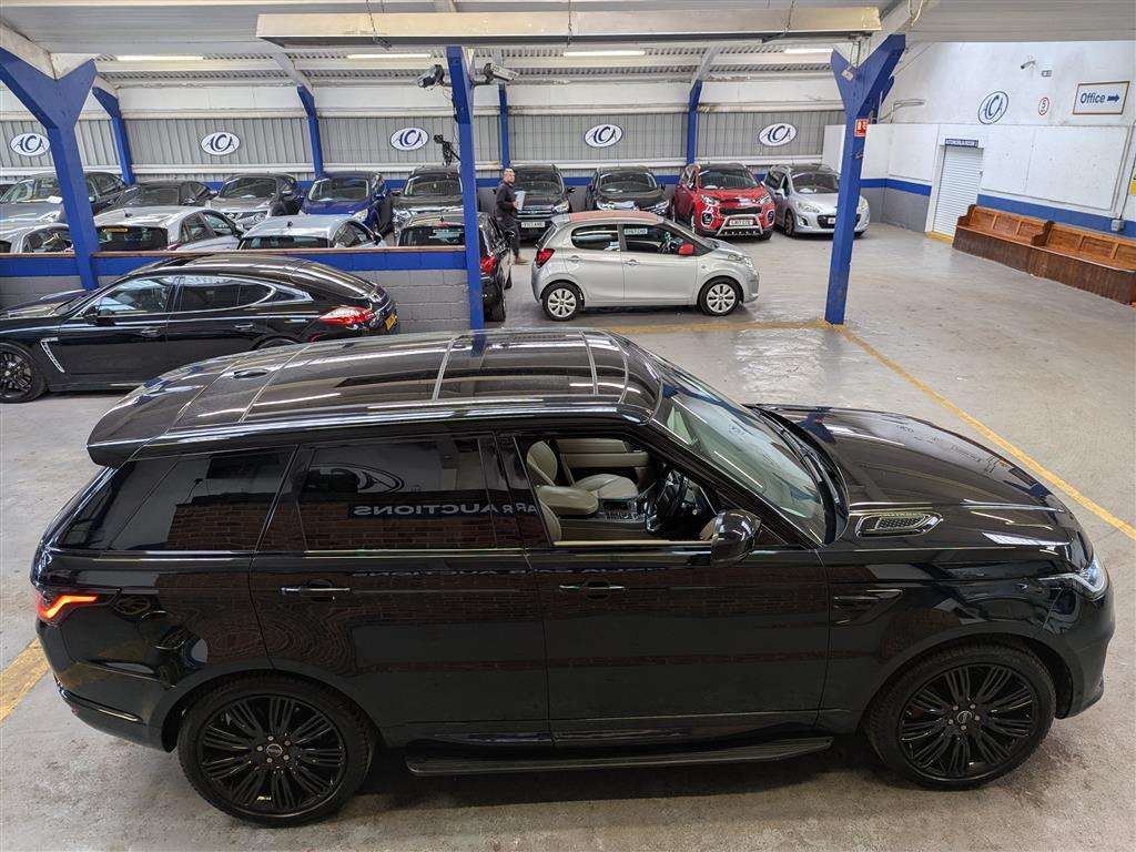 <p>2014 LAND ROVER RANGE ROVER SPORT SE TDV6</p>