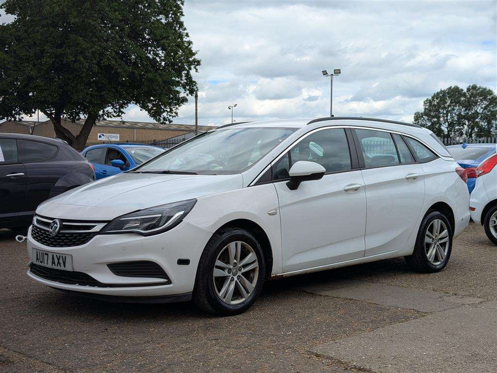 <p>2017 VAUXHALL ASTRA CDTI</p>