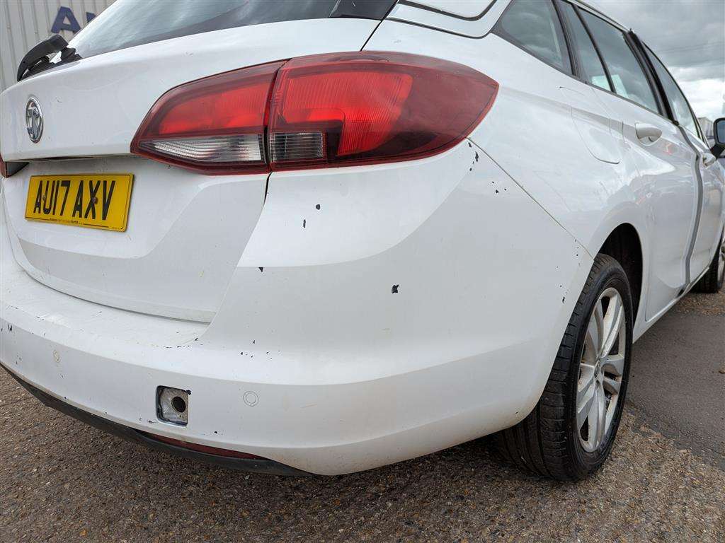 <p>2017 VAUXHALL ASTRA CDTI</p>