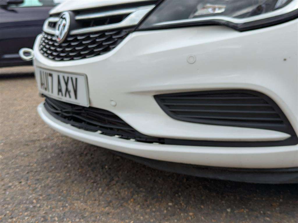 <p>2017 VAUXHALL ASTRA CDTI</p>