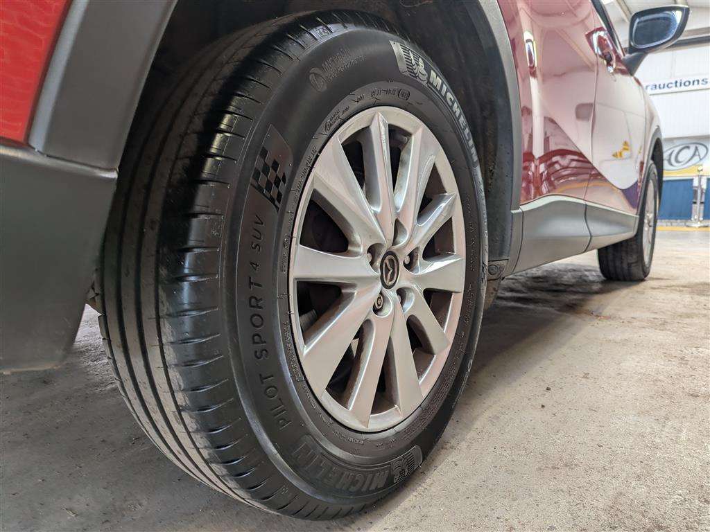 <p>2017 MAZDA CX-5 SE-L D NAV</p>