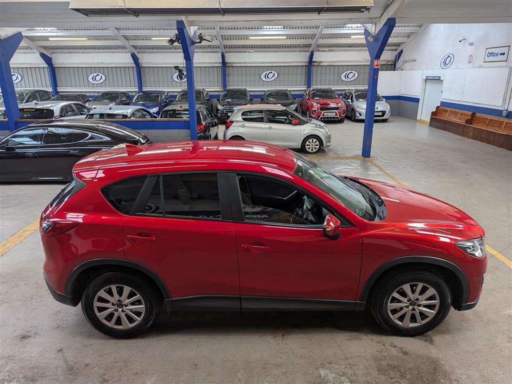 <p>2017 MAZDA CX-5 SE-L D NAV</p>