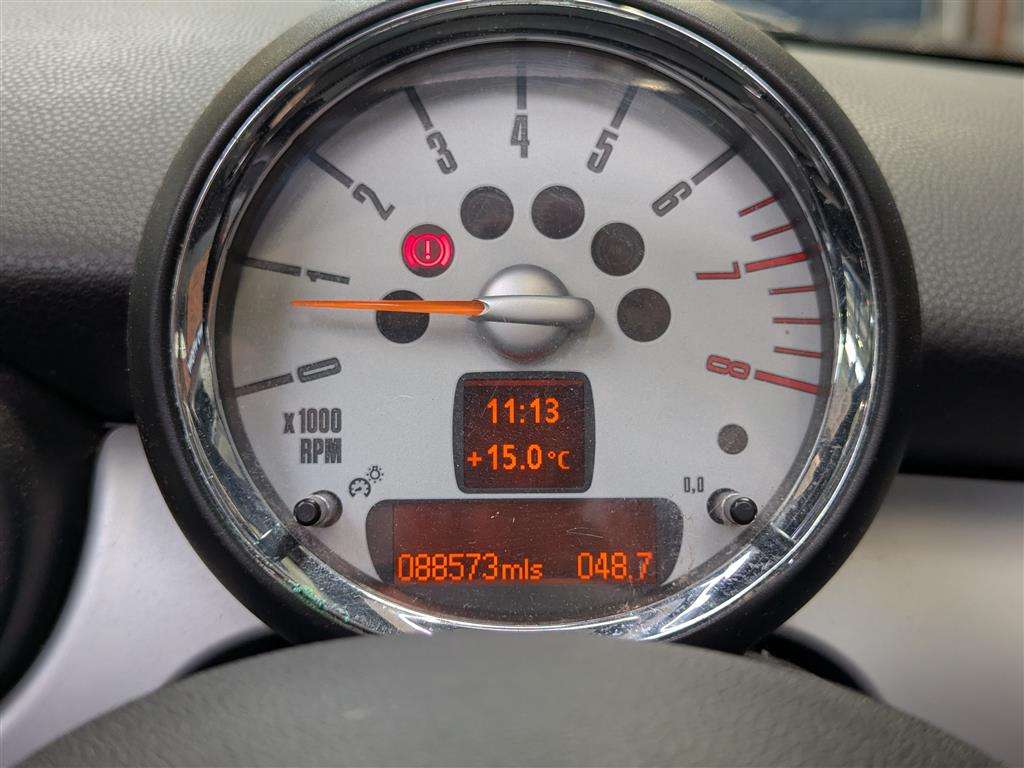 <p>2009 MINI COOPER</p>