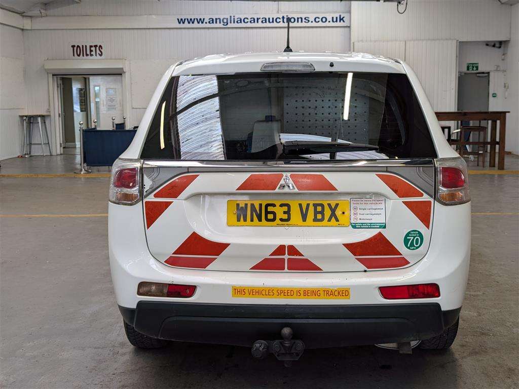 <p>2013 MITSUBISHI OUTLANDER GX 1 4WORK DI-D</p>
