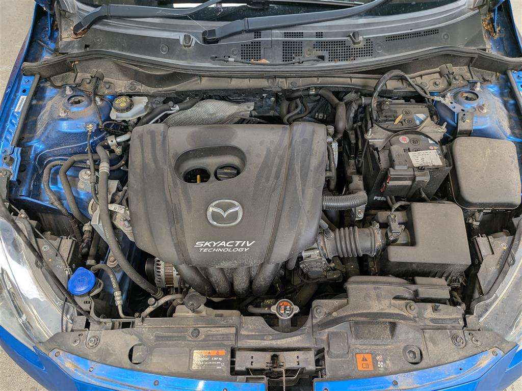 <p>2015 MAZDA 2 SPORT NAV</p>