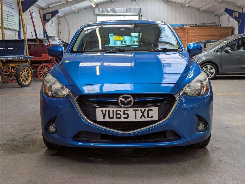 <p>2015 MAZDA 2 SPORT NAV</p>
