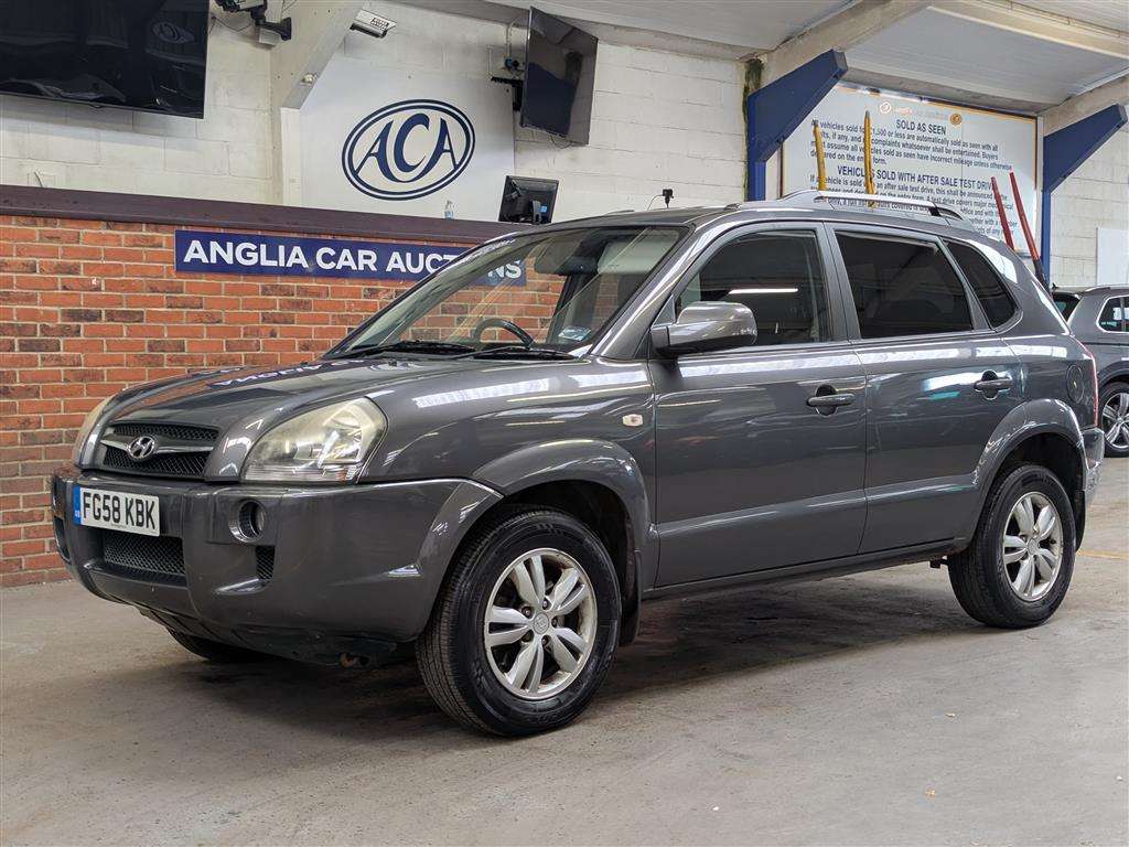 <p>2008 HYUNDAI TUCSON STYLE 4WD CRDI</p>