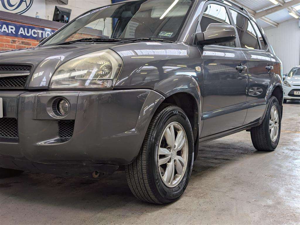 <p>2008 HYUNDAI TUCSON STYLE 4WD CRDI</p>