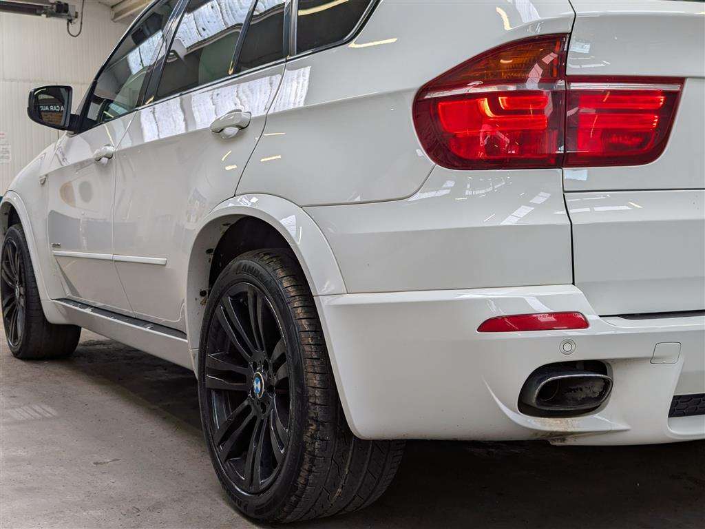 <p>2012 BMW X5 XDRIVE30D M SPORT AUTO</p>