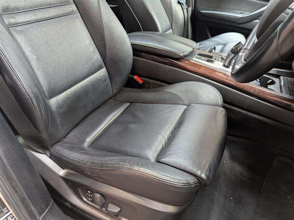 <p>2012 BMW X5 XDRIVE30D M SPORT AUTO</p>