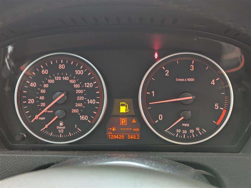 <p>2012 BMW X5 XDRIVE30D M SPORT AUTO</p>