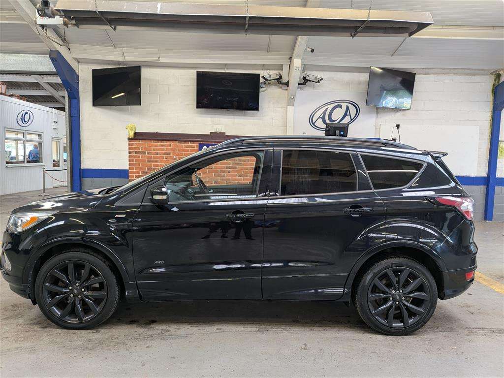 <p>2017 FORD KUGA ST-LINE X TDCI 4X4</p>
