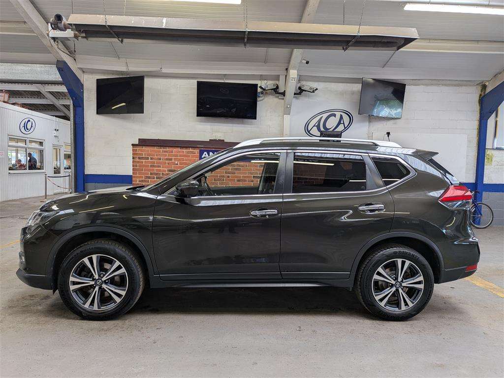 <p>2018 NISSAN X-TRAIL N-CONNECTA DCI</p>