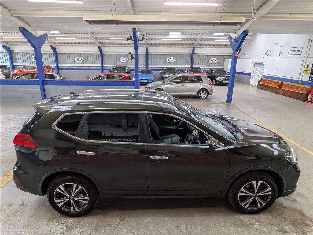 <p>2018 NISSAN X-TRAIL N-CONNECTA DCI</p>