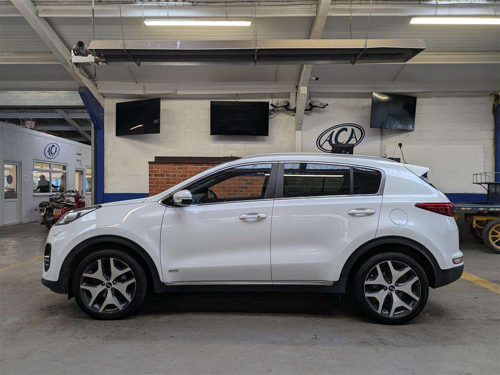 <p>2017 KIA SPORTAGE GT-LINE S S-A</p>