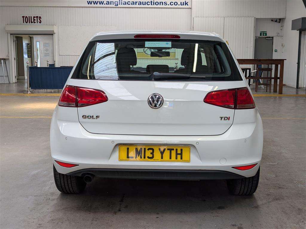 <p>2013 VOLKSWAGEN GOLF SE BLUEMOTION TECH T</p>