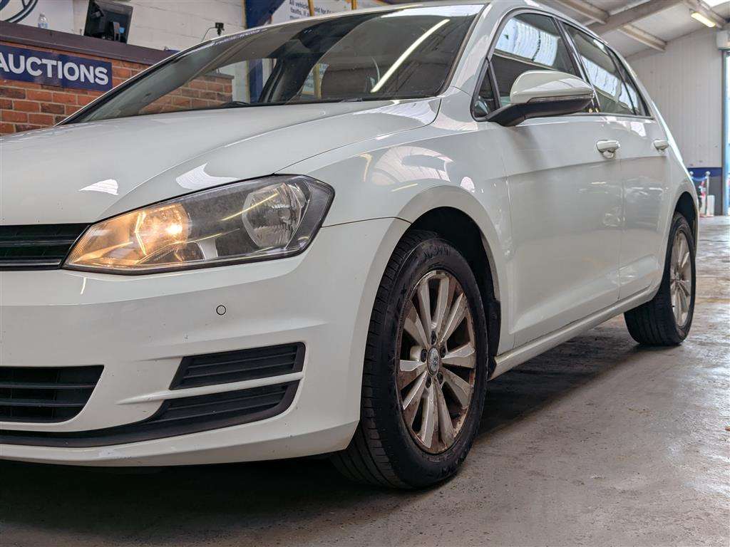 <p>2013 VOLKSWAGEN GOLF SE BLUEMOTION TECH T</p>