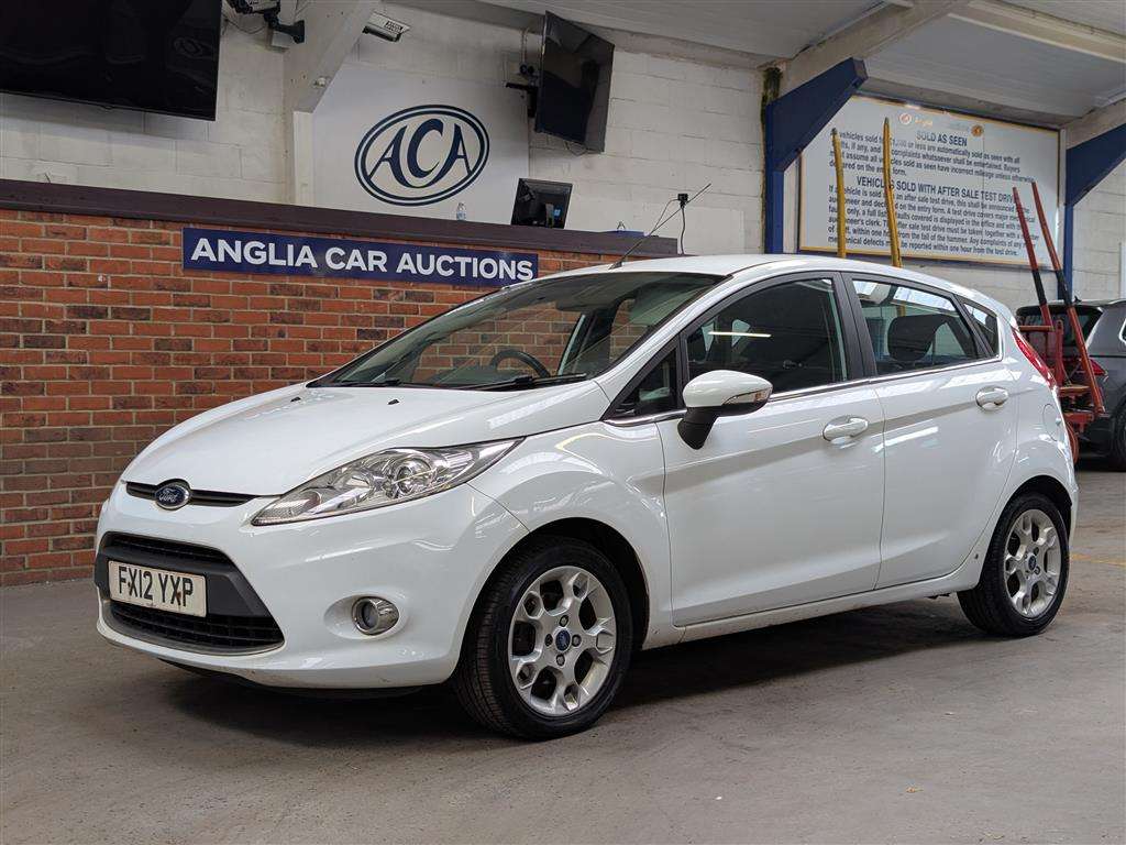 <p>2012 FORD FIESTA ZETEC</p>
