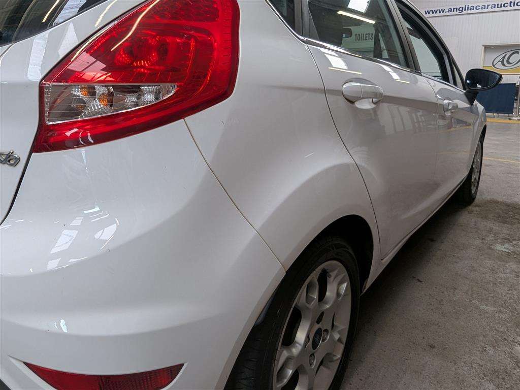 <p>2012 FORD FIESTA ZETEC</p>