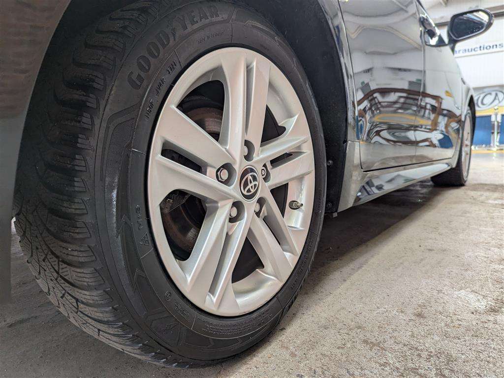 <p>2020 TOYOTA COROLLA ICON HEV CVT</p>