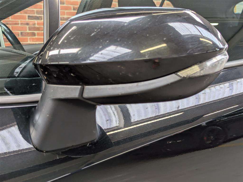 <p>2020 TOYOTA COROLLA ICON HEV CVT</p>