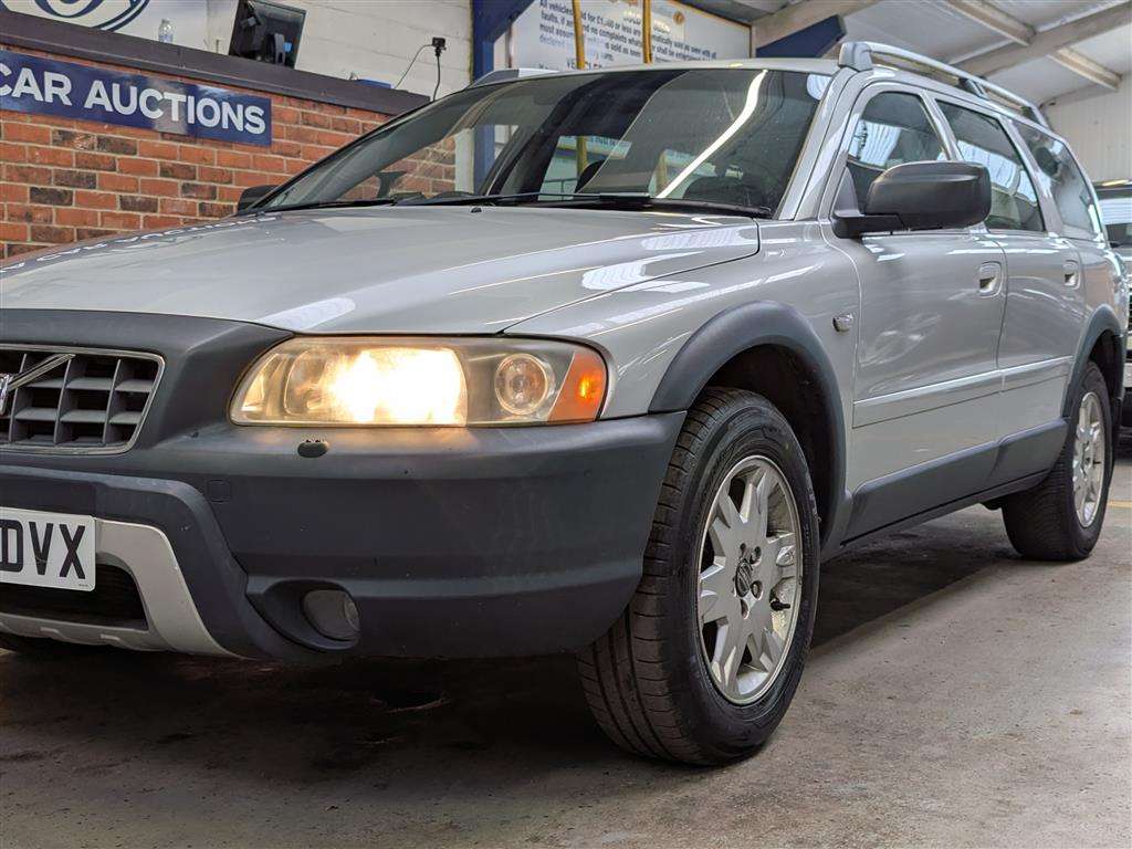 <p>2005 VOLVO XC70 D SE</p>