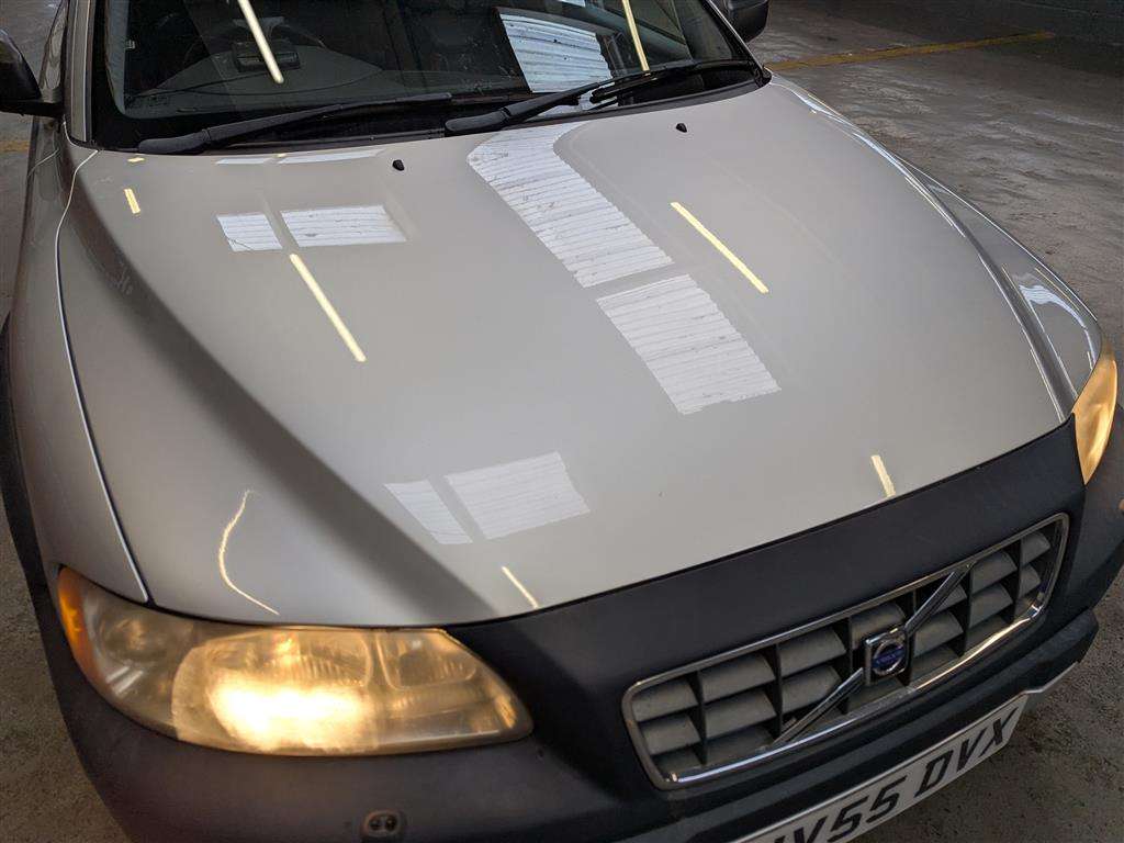 <p>2005 VOLVO XC70 D SE</p>