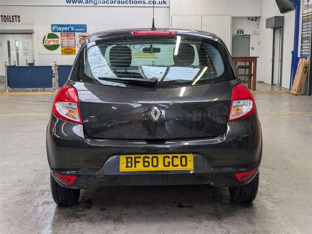 <p>2010 RENAULT CLIO EXTREME</p>
