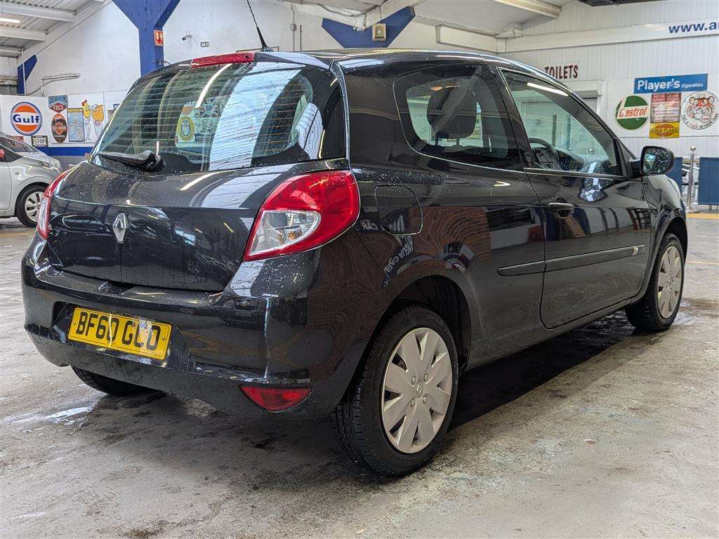 <p>2010 RENAULT CLIO EXTREME</p>
