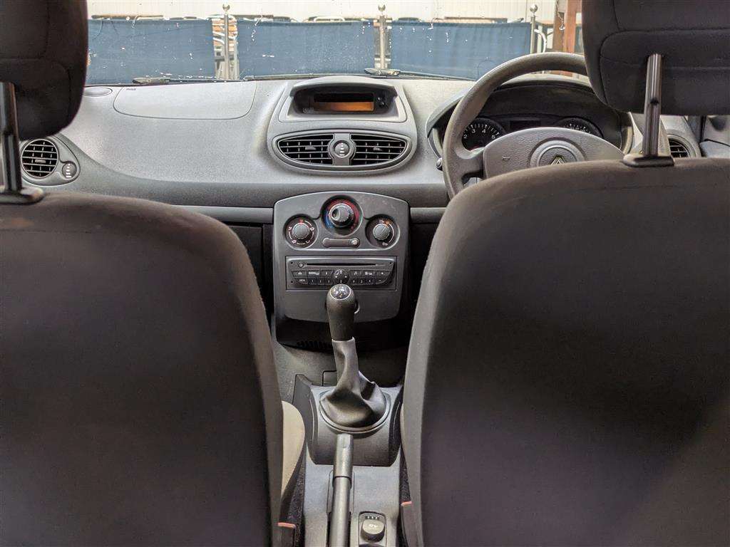 <p>2010 RENAULT CLIO EXTREME</p>