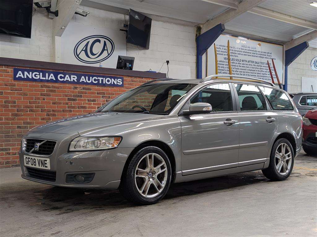 <p>2008 VOLVO V50 SE D</p>
