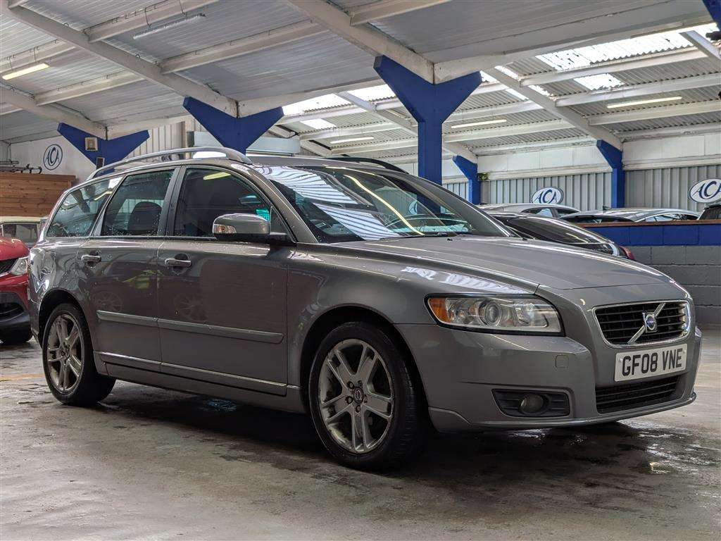 <p>2008 VOLVO V50 SE D</p>