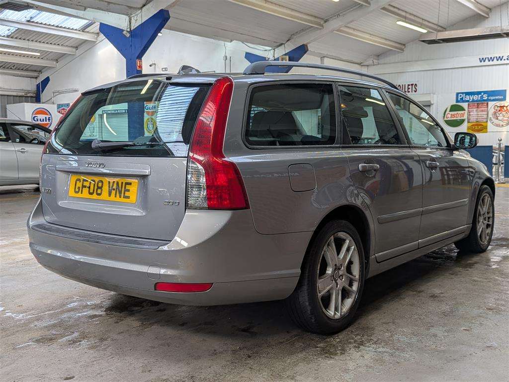 <p>2008 VOLVO V50 SE D</p>