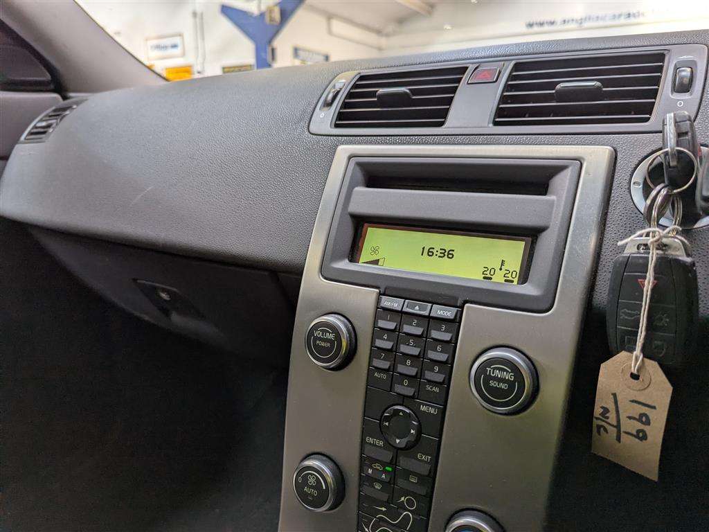 <p>2008 VOLVO V50 SE D</p>
