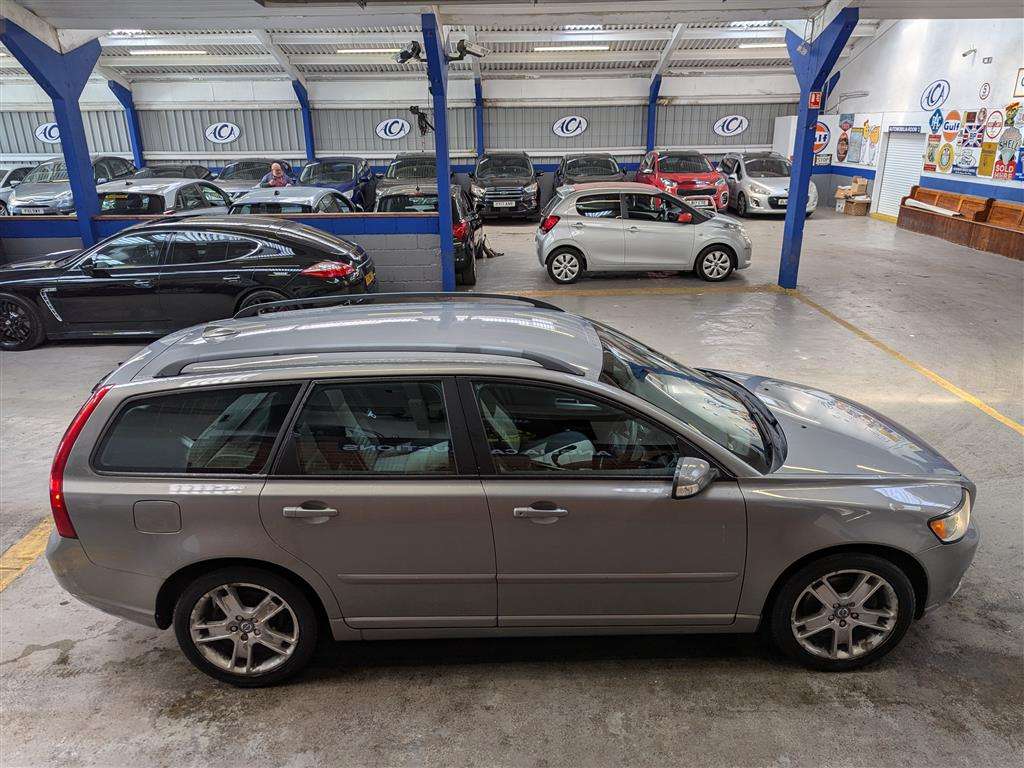 <p>2008 VOLVO V50 SE D</p>