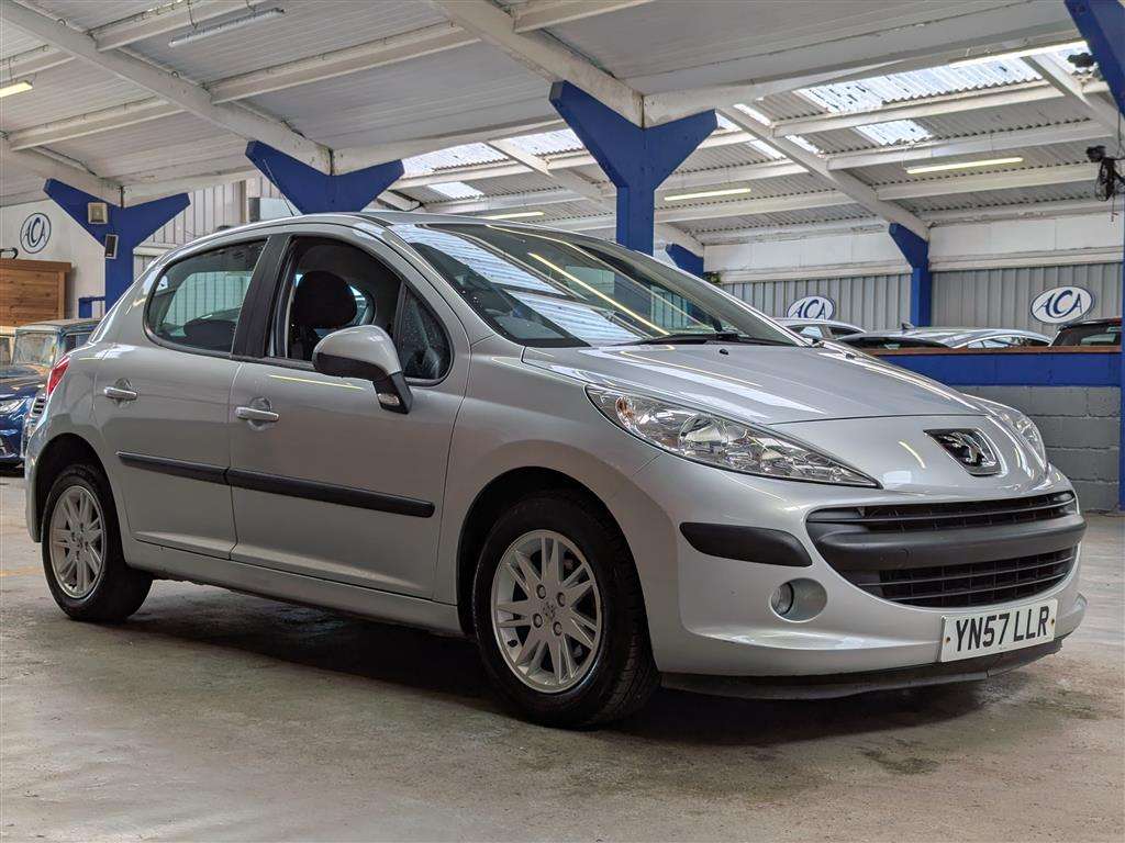 <p>2007 PEUGEOT 207 S</p>