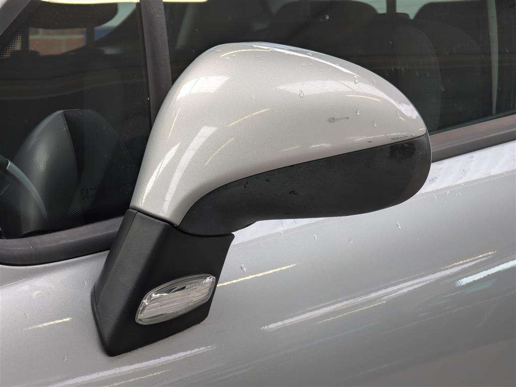 <p>2007 PEUGEOT 207 S</p>