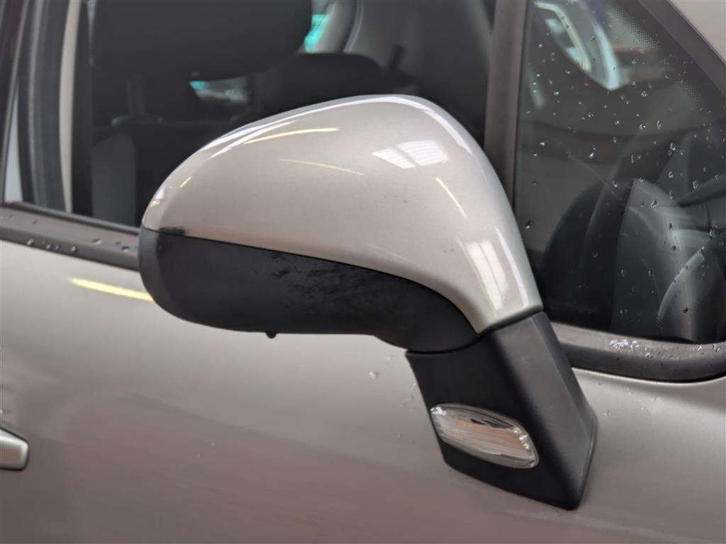 <p>2007 PEUGEOT 207 S</p>