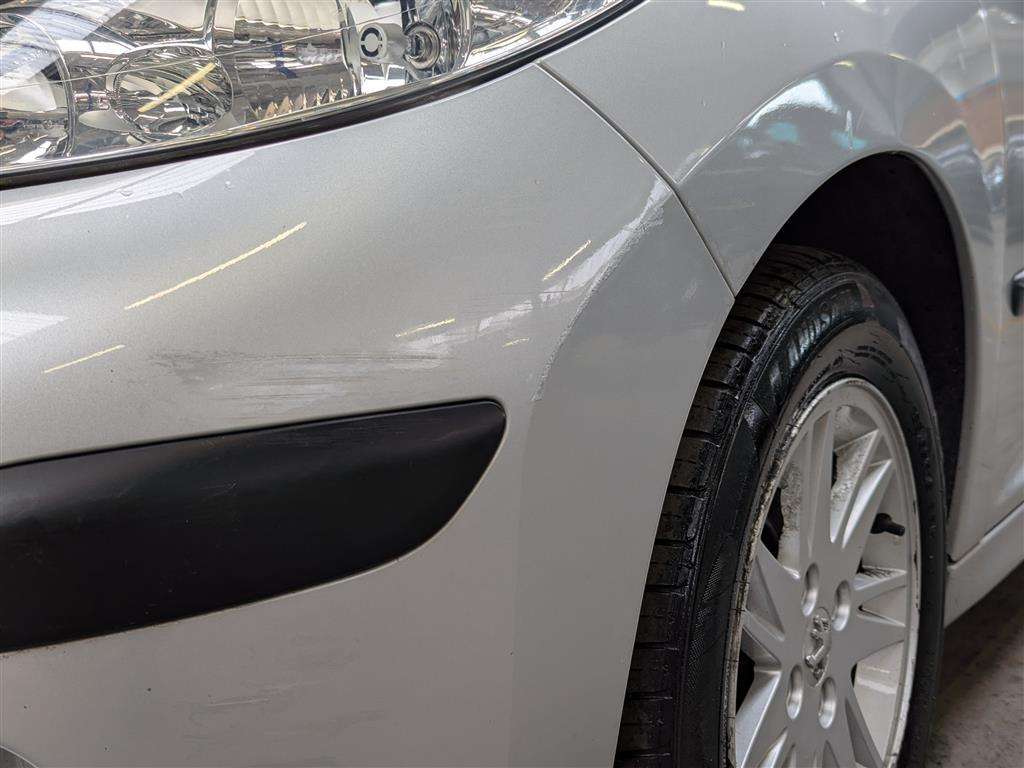 <p>2007 PEUGEOT 207 S</p>