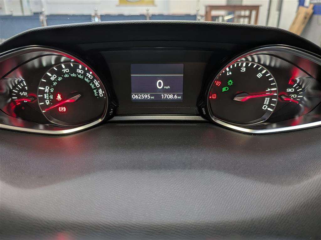 <p>2016 PEUGEOT 308 GT LINE HDI BLUE S/S</p>