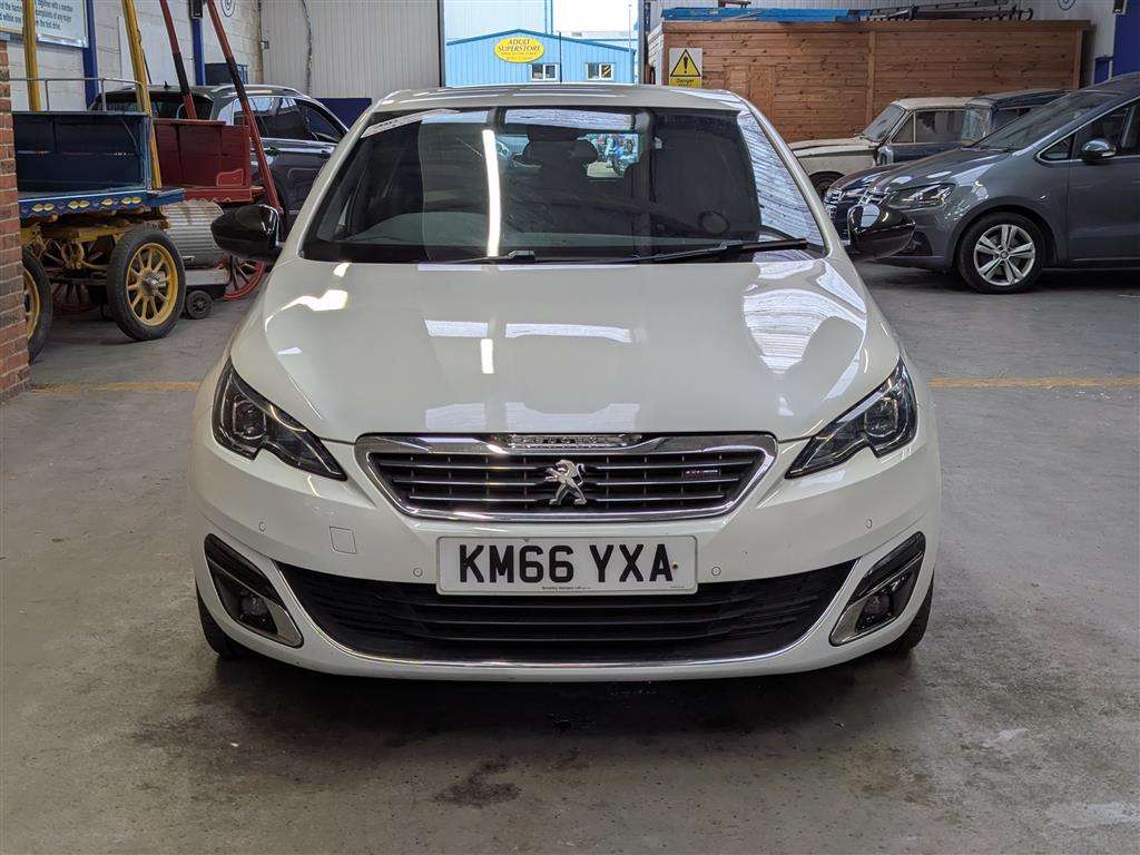 <p>2016 PEUGEOT 308 GT LINE HDI BLUE S/S</p>