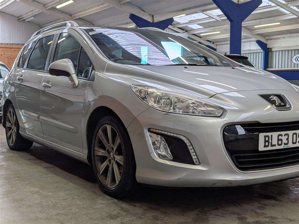 <p>2014 PEUGEOT 308 ACTIVE NAV VERS-N SW</p>