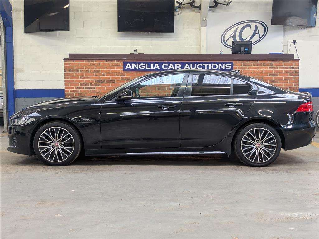 <p>2018 JAGUAR XE LANDMARK AUTO</p>